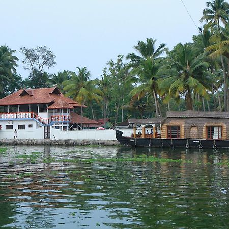 Chaandhni Lake View Hotel Alappuzha Екстериор снимка