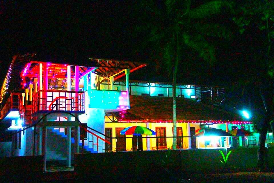 Chaandhni Lake View Hotel Alappuzha Екстериор снимка