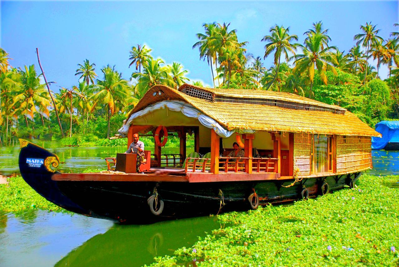 Chaandhni Lake View Hotel Alappuzha Екстериор снимка